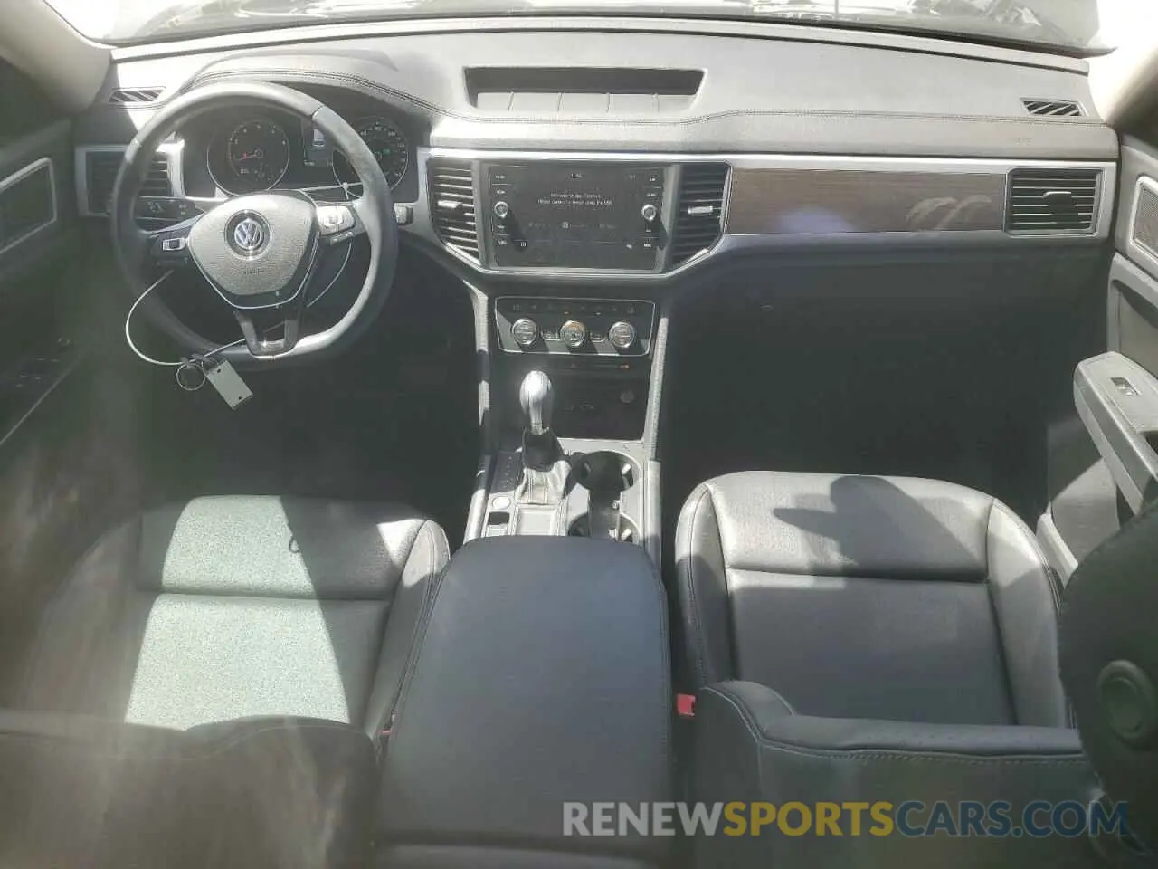 8 Photograph of a damaged car 1V2WP2CA8KC571144 VOLKSWAGEN ATLAS 2019