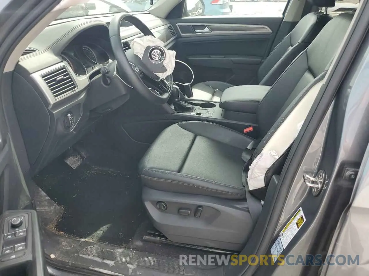 7 Photograph of a damaged car 1V2WR2CA0KC591088 VOLKSWAGEN ATLAS 2019