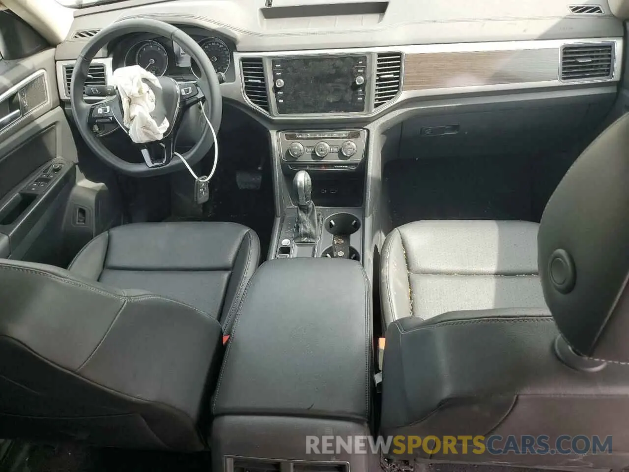 8 Photograph of a damaged car 1V2WR2CA0KC591088 VOLKSWAGEN ATLAS 2019