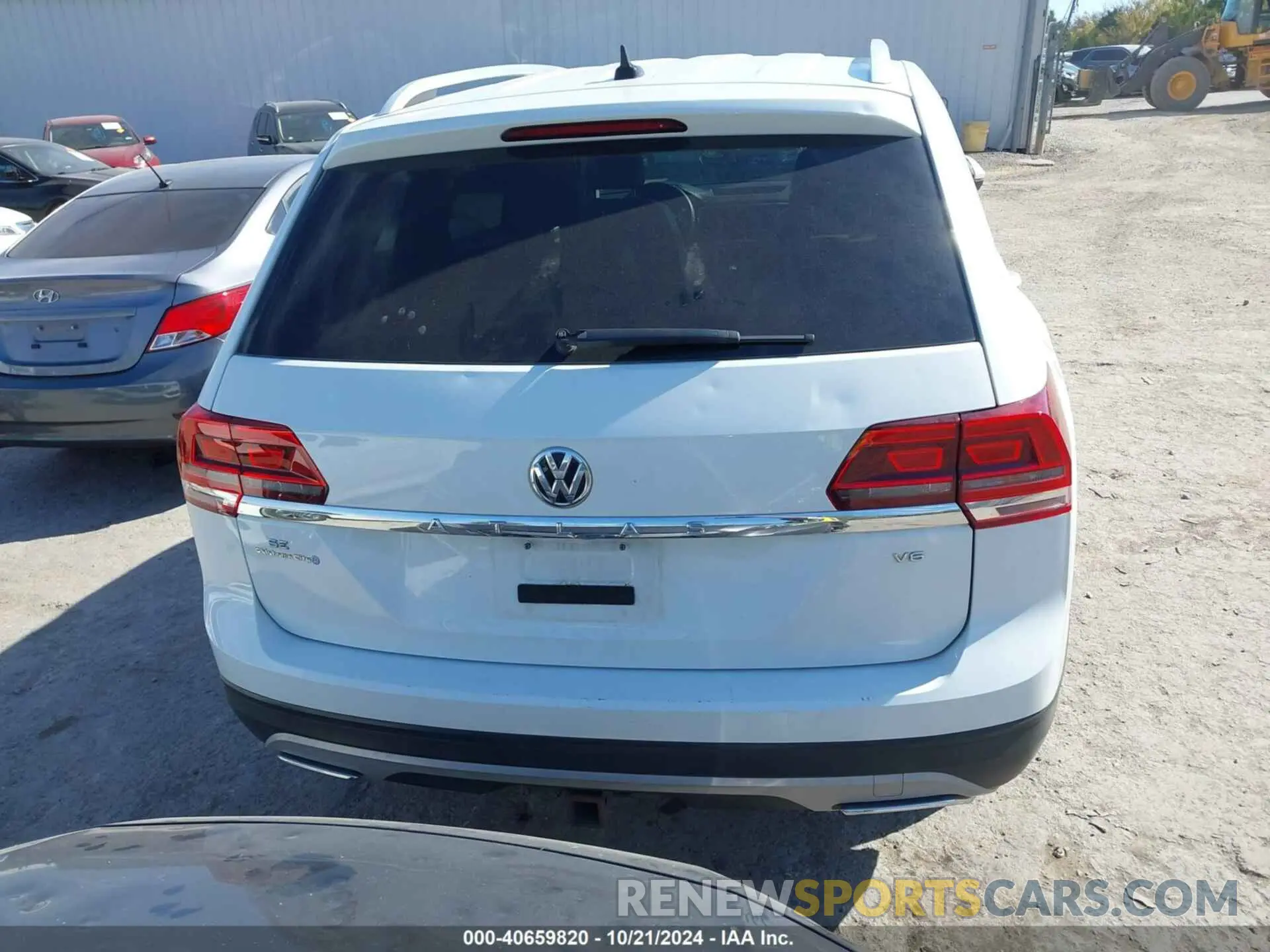 16 Photograph of a damaged car 1V2WR2CA1KC545124 VOLKSWAGEN ATLAS 2019