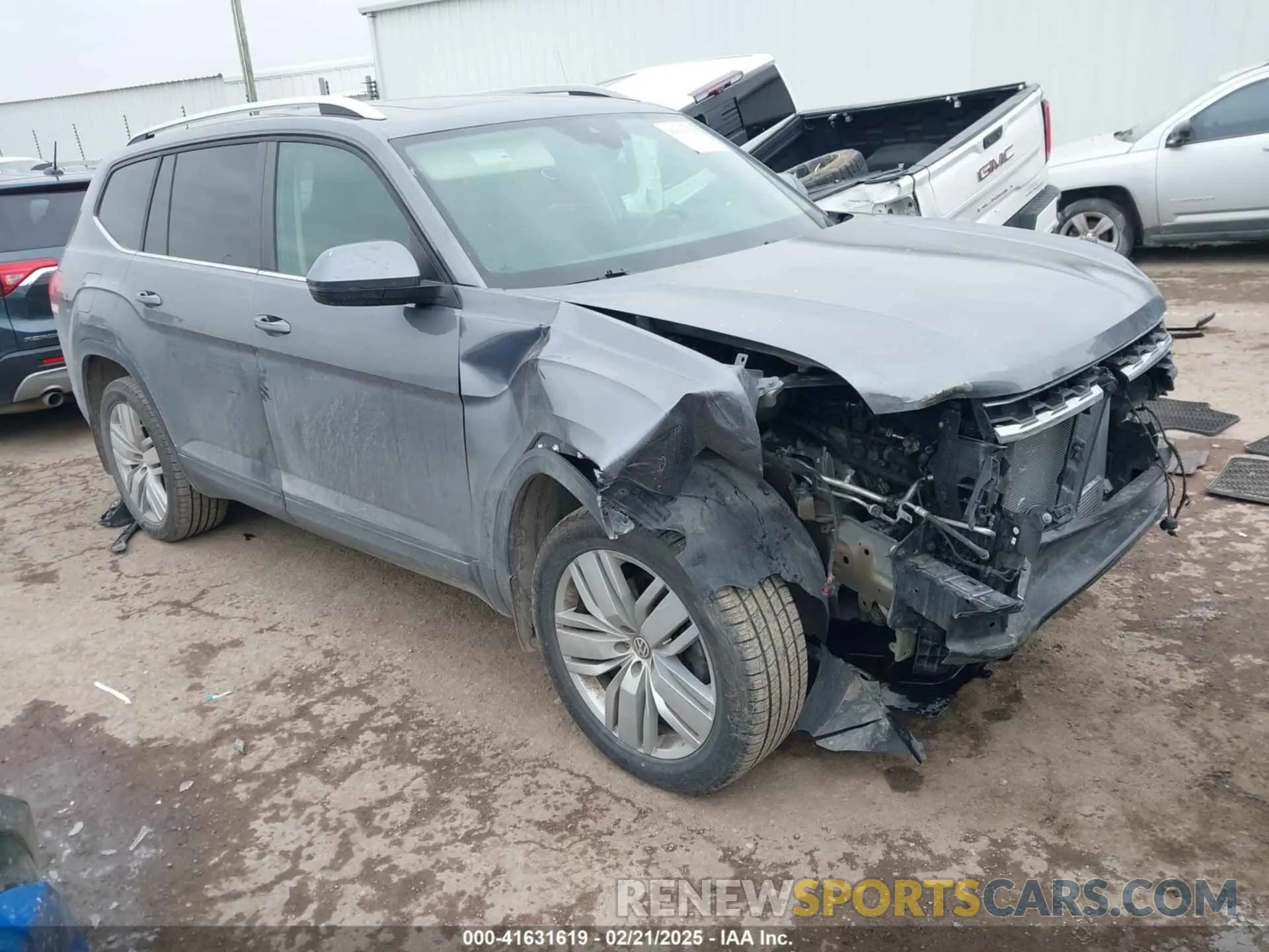 1 Photograph of a damaged car 1V2WR2CA2KC581212 VOLKSWAGEN ATLAS 2019