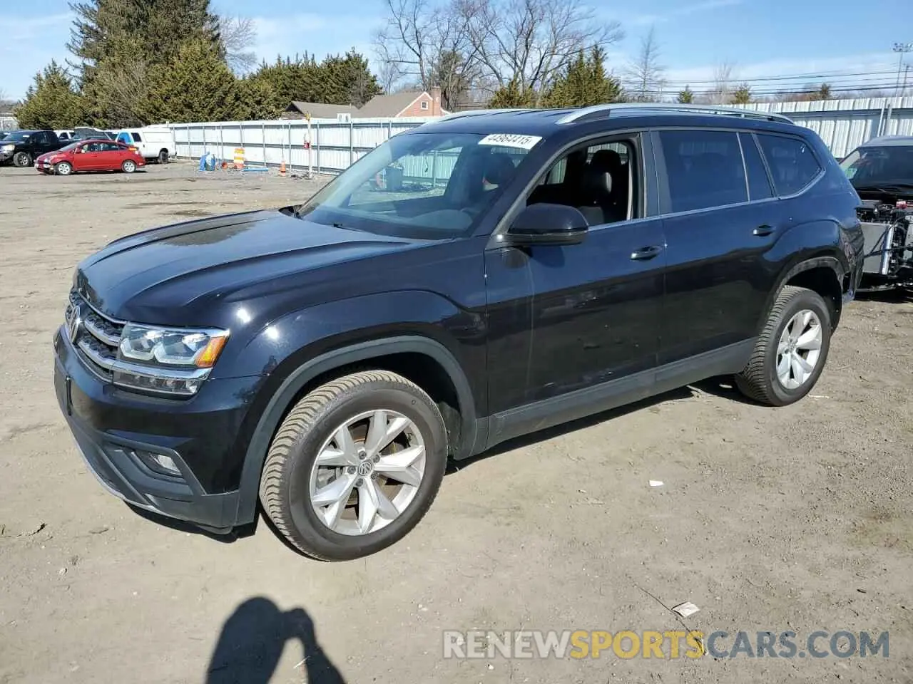 1 Photograph of a damaged car 1V2WR2CA3KC576231 VOLKSWAGEN ATLAS 2019