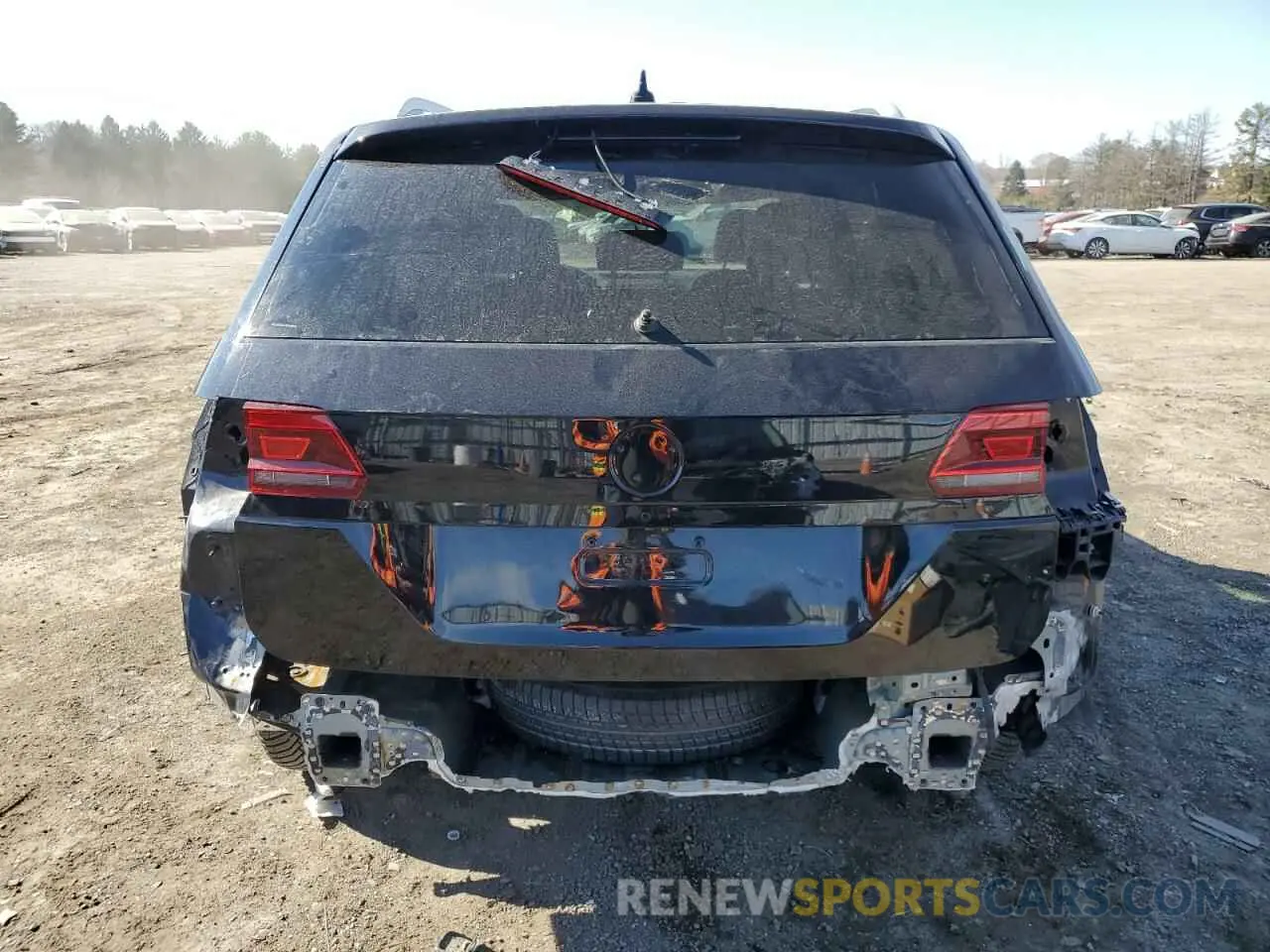 6 Photograph of a damaged car 1V2WR2CA3KC576231 VOLKSWAGEN ATLAS 2019