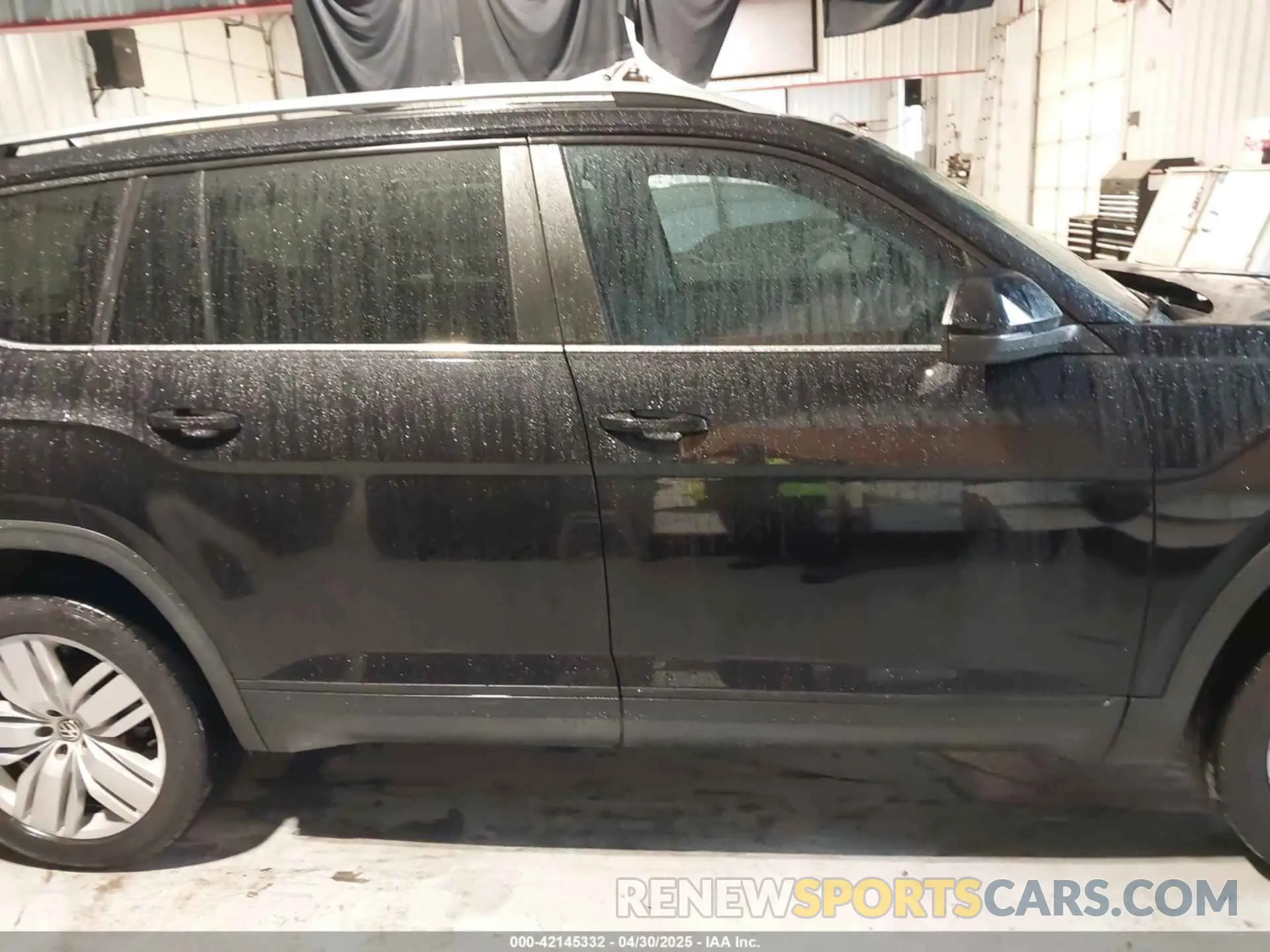 12 Photograph of a damaged car 1V2WR2CA3KC603377 VOLKSWAGEN ATLAS 2019