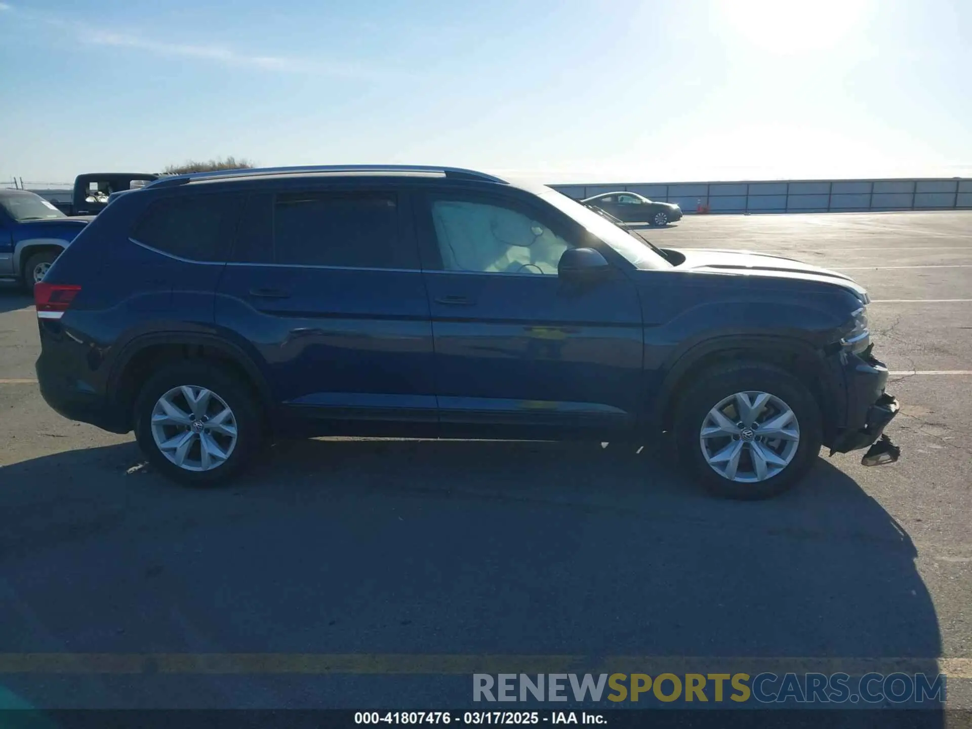 13 Photograph of a damaged car 1V2WR2CA6KC564820 VOLKSWAGEN ATLAS 2019