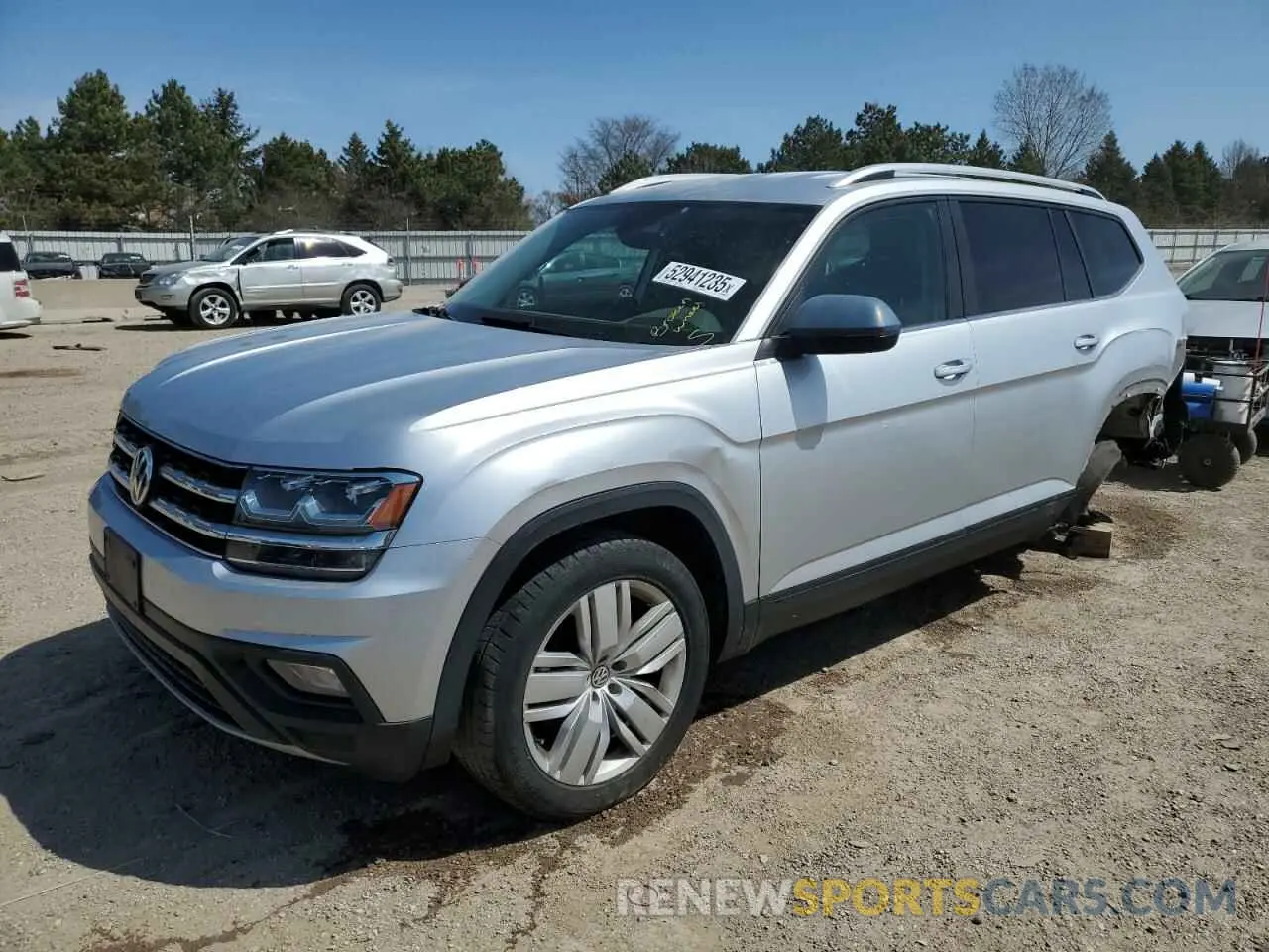 1 Photograph of a damaged car 1V2WR2CA8KC509852 VOLKSWAGEN ATLAS 2019