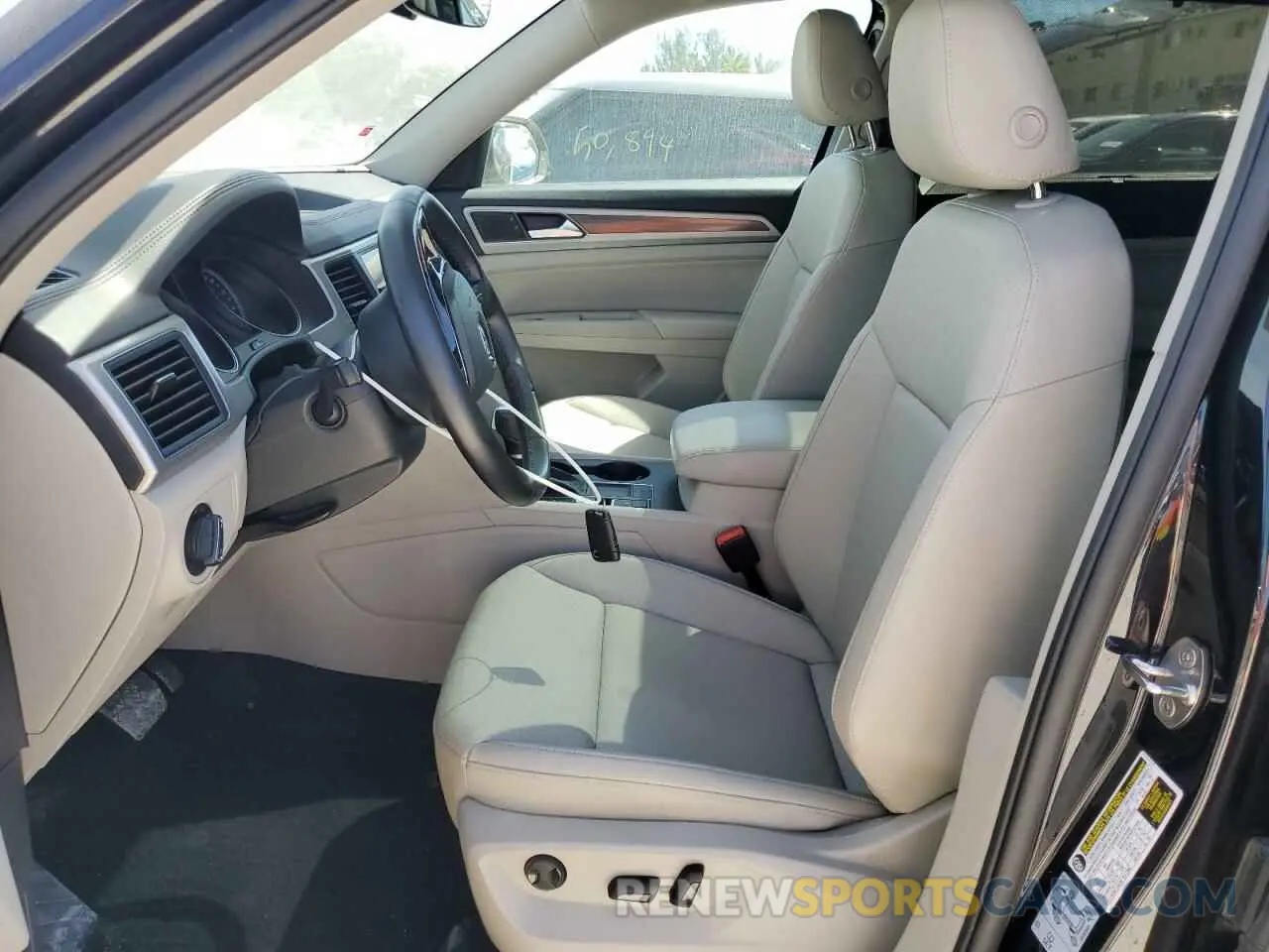 7 Фотография поврежденного автомобиля 1V2WR2CA9KC608647 VOLKSWAGEN ATLAS 2019