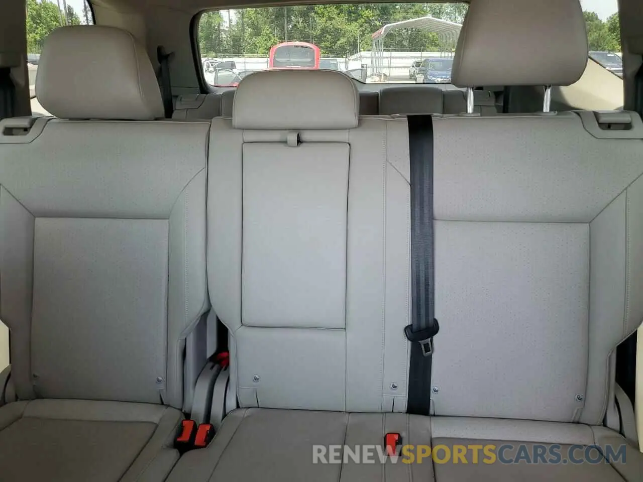 10 Photograph of a damaged car 1V2WR2CAXKC521646 VOLKSWAGEN ATLAS 2019