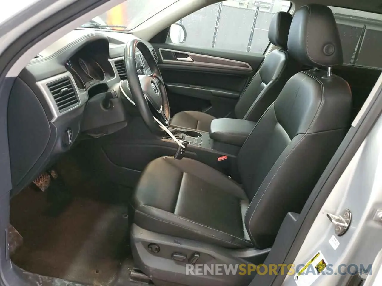 7 Photograph of a damaged car 1V2WR2CAXKC558194 VOLKSWAGEN ATLAS 2019