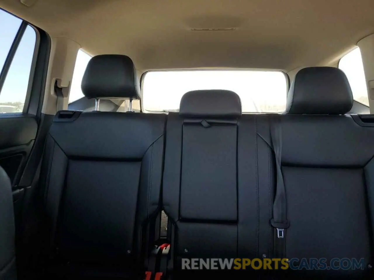 10 Photograph of a damaged car 1V2WR2CAXKC576470 VOLKSWAGEN ATLAS 2019