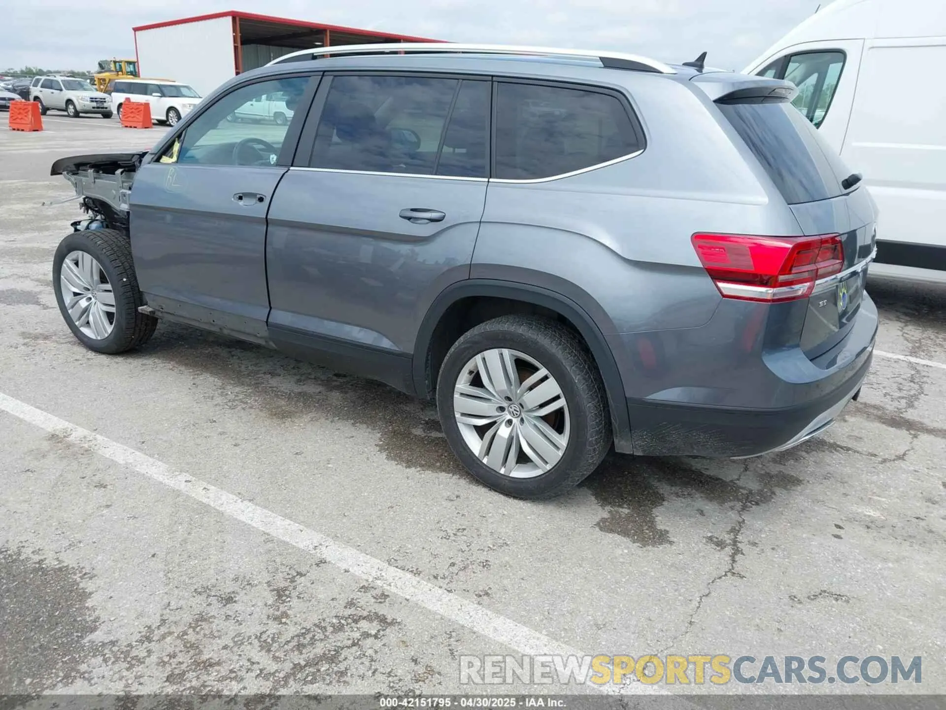 3 Photograph of a damaged car 1V2WR2CAXKC611864 VOLKSWAGEN ATLAS 2019