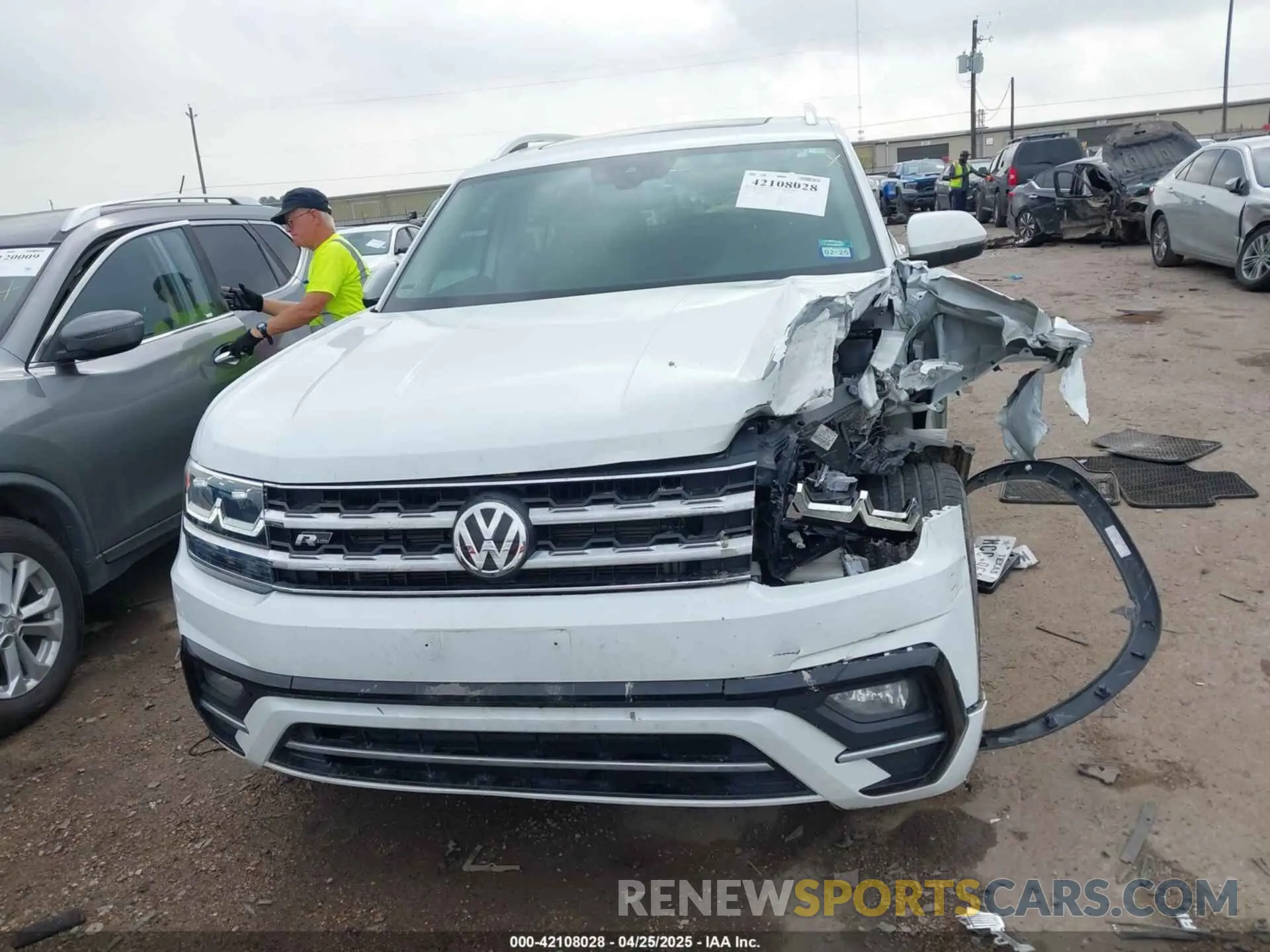 12 Фотография поврежденного автомобиля 1V2XR2CA1KC512967 VOLKSWAGEN ATLAS 2019