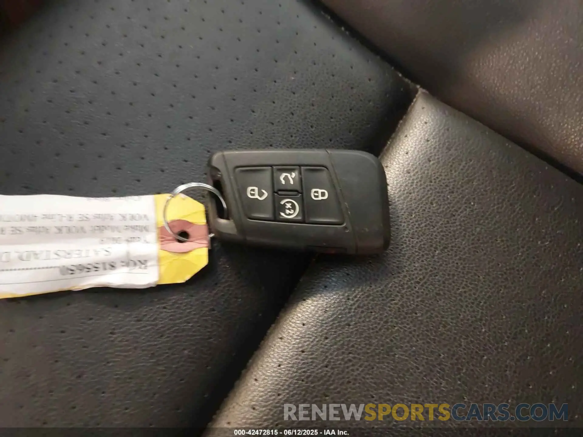 11 Photograph of a damaged car 1V2XR2CA1KC518199 VOLKSWAGEN ATLAS 2019