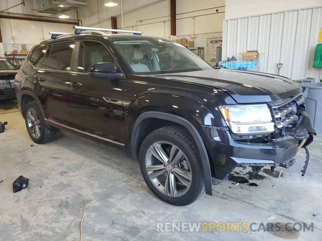 4 Photograph of a damaged car 1V2XR2CA6KC606410 VOLKSWAGEN ATLAS 2019