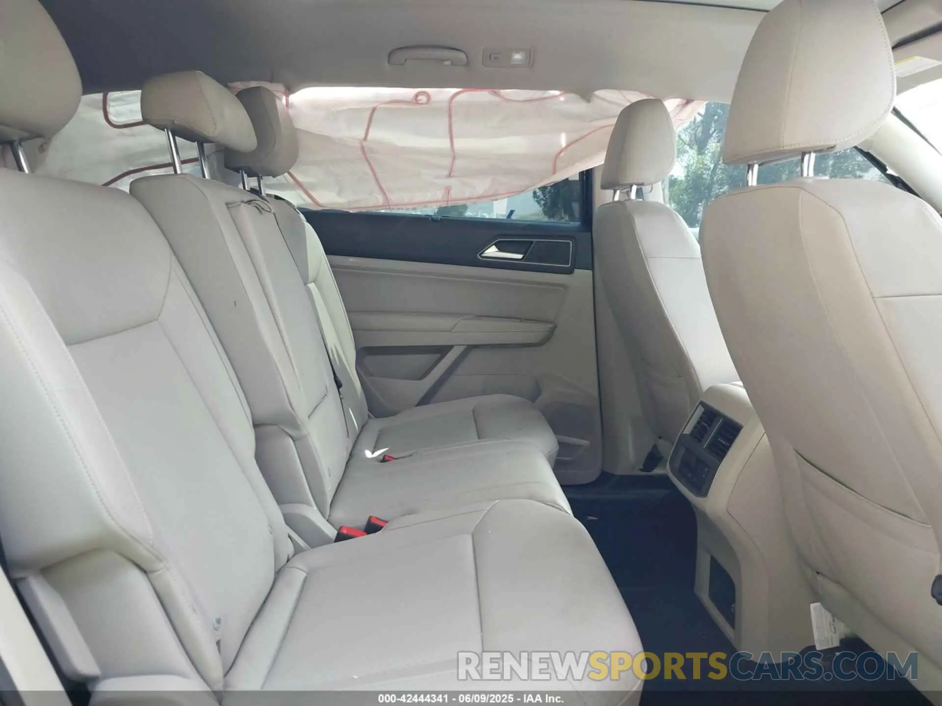 8 Фотография поврежденного автомобиля 1V2XR2CA9KC520010 VOLKSWAGEN ATLAS 2019