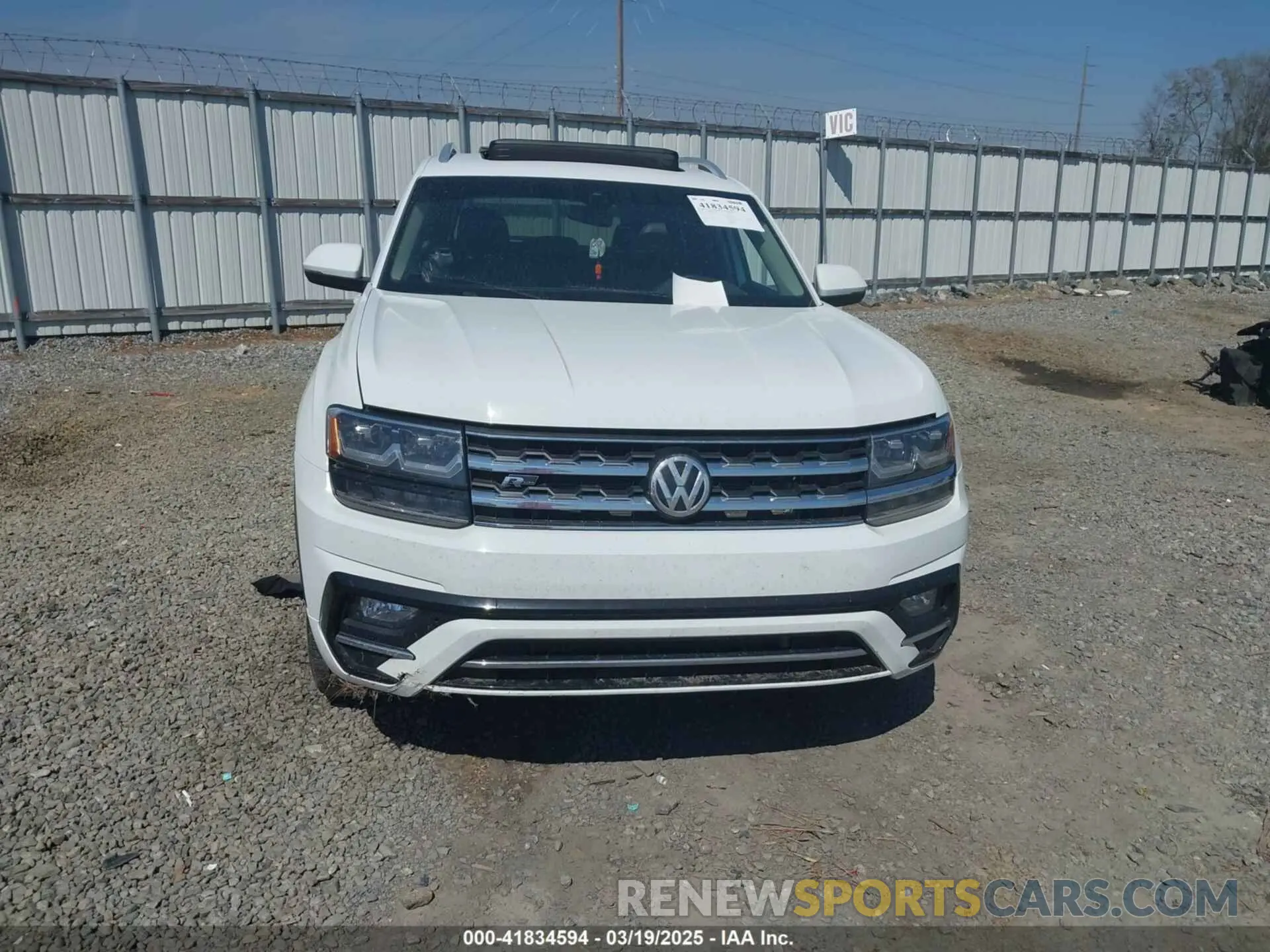 6 Photograph of a damaged car 1V2YR2CA0KC582951 VOLKSWAGEN ATLAS 2019