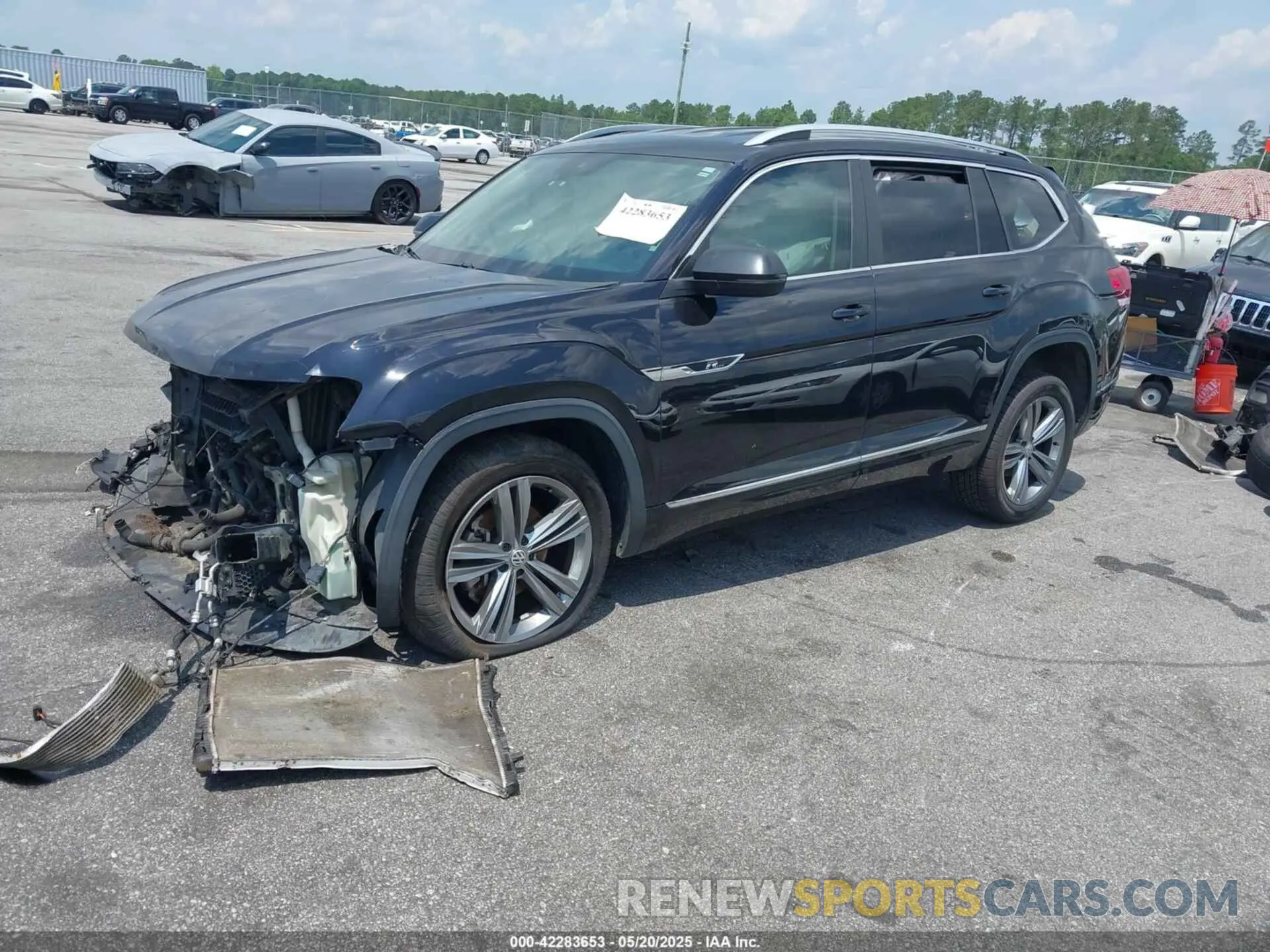 2 Photograph of a damaged car 1V2YR2CA2KC599024 VOLKSWAGEN ATLAS 2019
