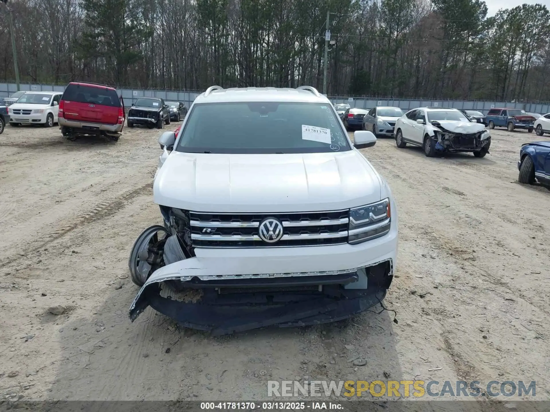 13 Фотография поврежденного автомобиля 1V2YR2CA3KC547188 VOLKSWAGEN ATLAS 2019