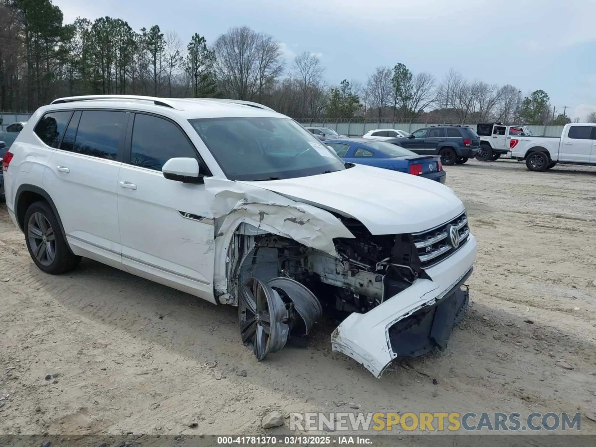 6 Фотография поврежденного автомобиля 1V2YR2CA3KC547188 VOLKSWAGEN ATLAS 2019