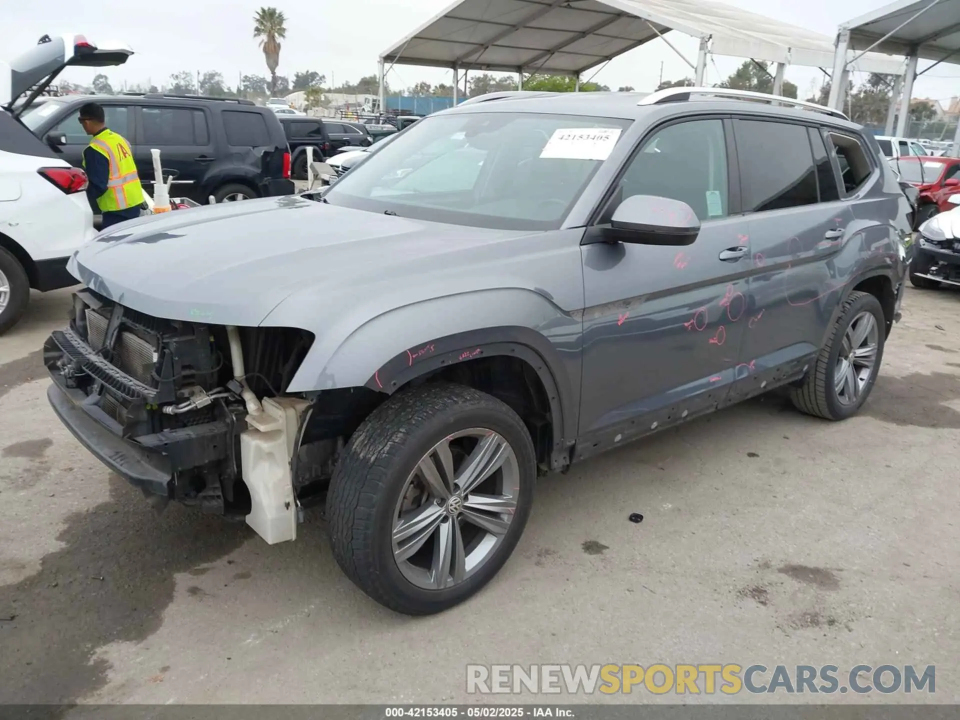 2 Фотография поврежденного автомобиля 1V2YR2CA9KC511490 VOLKSWAGEN ATLAS 2019