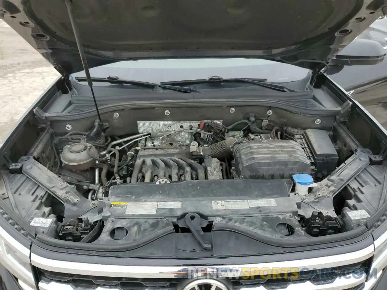 14 Photograph of a damaged car 1V21E2CA8LC224057 VOLKSWAGEN ATLAS 2020