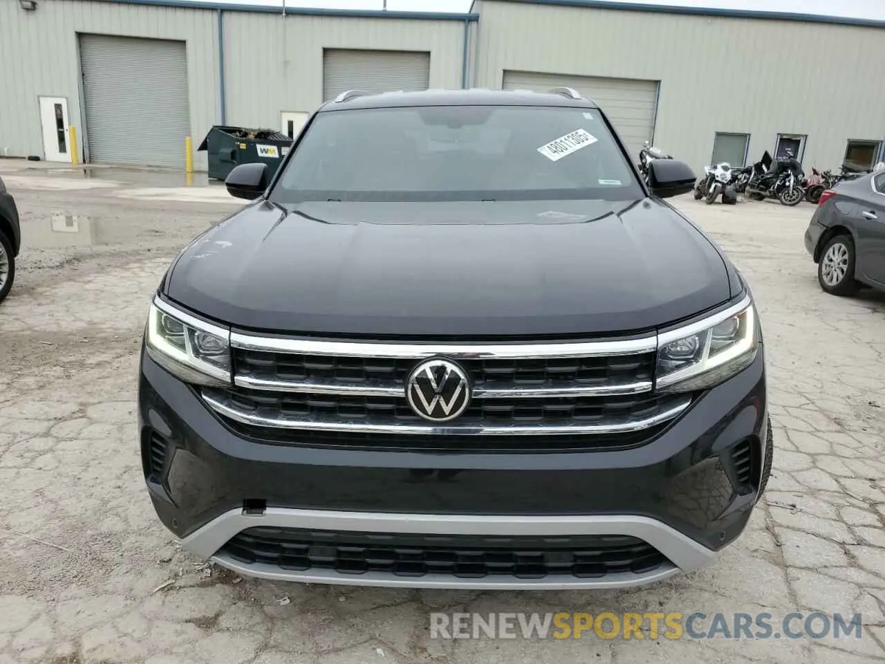 5 Photograph of a damaged car 1V21E2CA8LC224057 VOLKSWAGEN ATLAS 2020