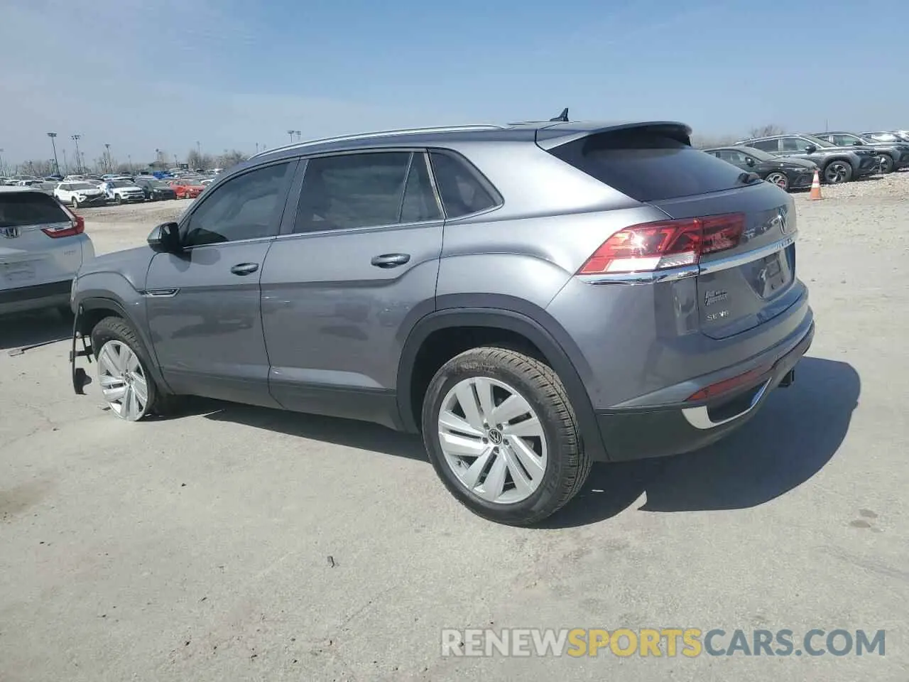 2 Photograph of a damaged car 1V21E2CAXLC226750 VOLKSWAGEN ATLAS 2020