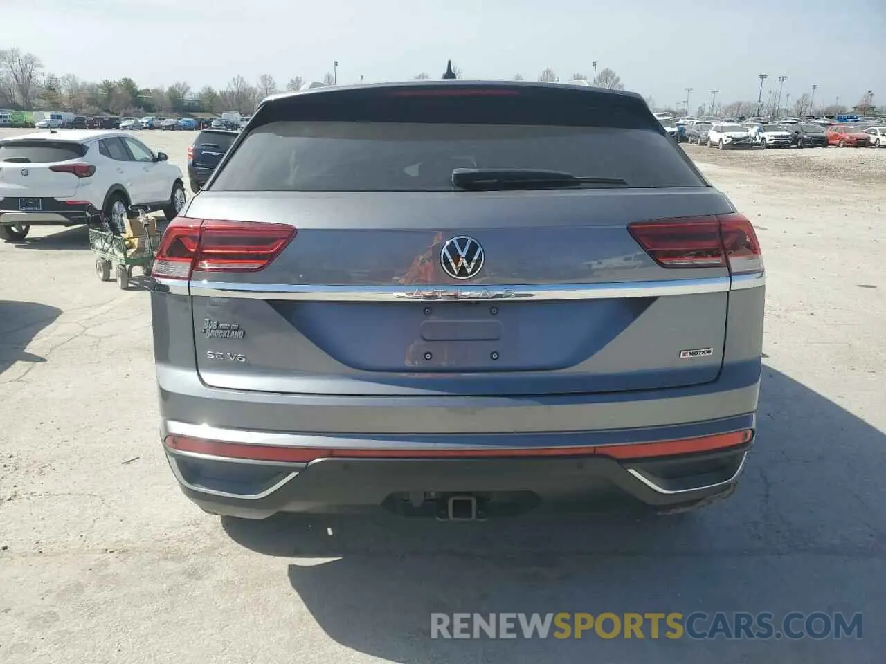6 Photograph of a damaged car 1V21E2CAXLC226750 VOLKSWAGEN ATLAS 2020