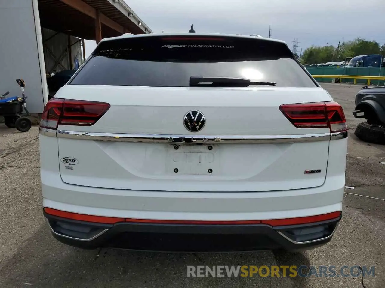 6 Photograph of a damaged car 1V24C2CA4LC203418 VOLKSWAGEN ATLAS 2020