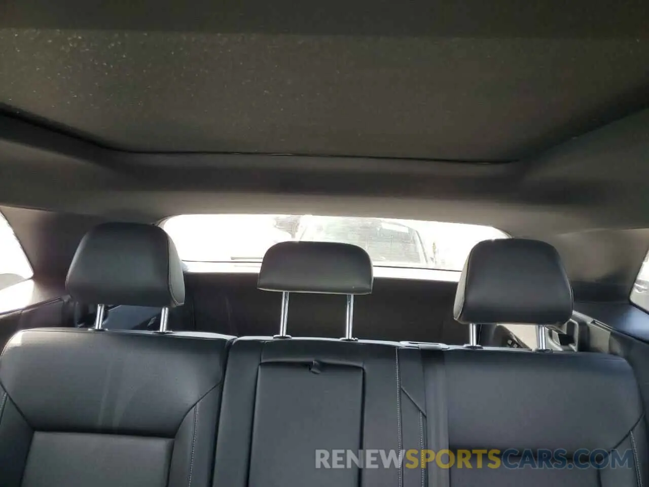 10 Photograph of a damaged car 1V26E2CA2LC231902 VOLKSWAGEN ATLAS 2020