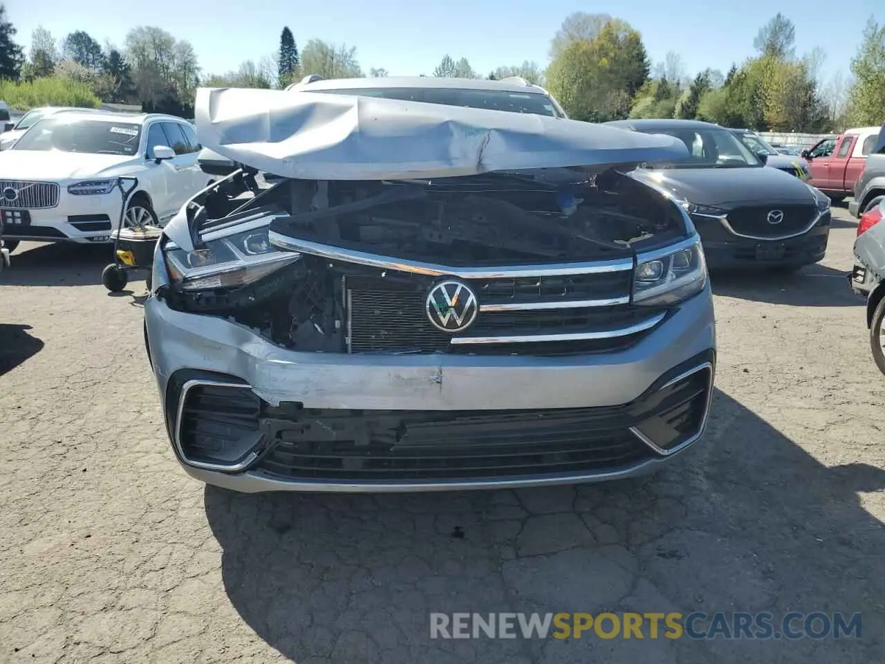 5 Photograph of a damaged car 1V26E2CA2LC231902 VOLKSWAGEN ATLAS 2020