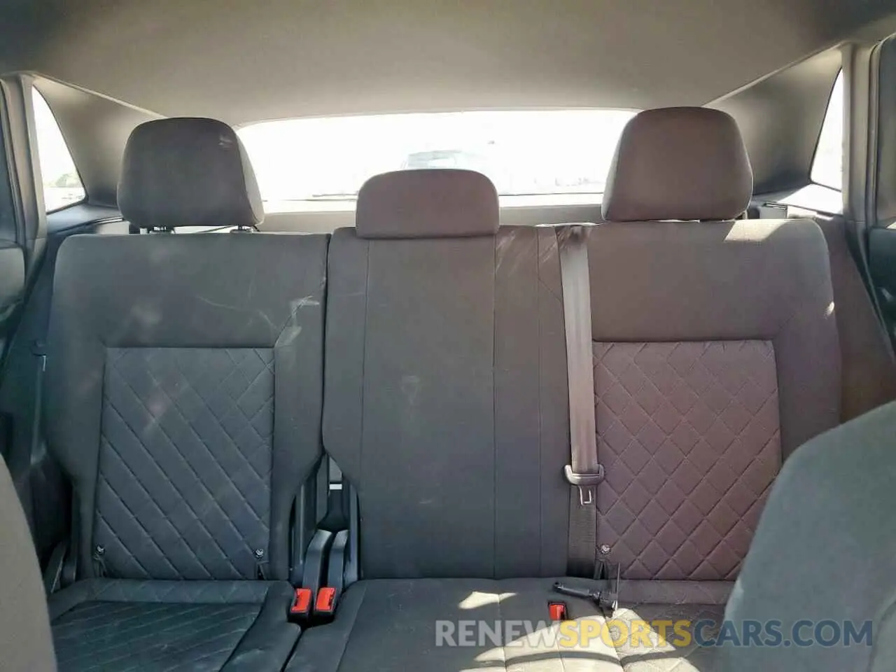 10 Photograph of a damaged car 1V2AC2CAXLC220453 VOLKSWAGEN ATLAS 2020