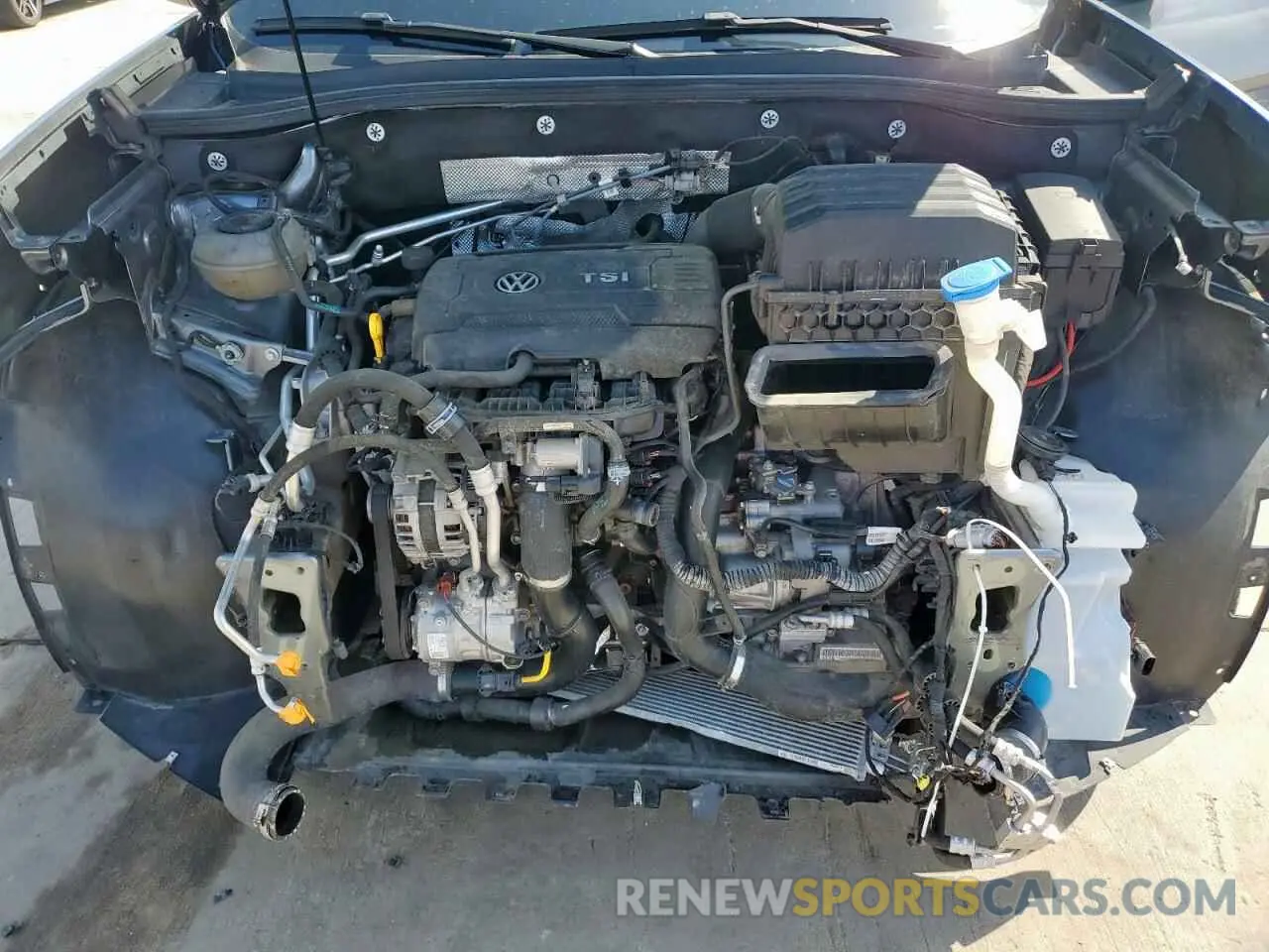 12 Photograph of a damaged car 1V2AC2CAXLC220453 VOLKSWAGEN ATLAS 2020