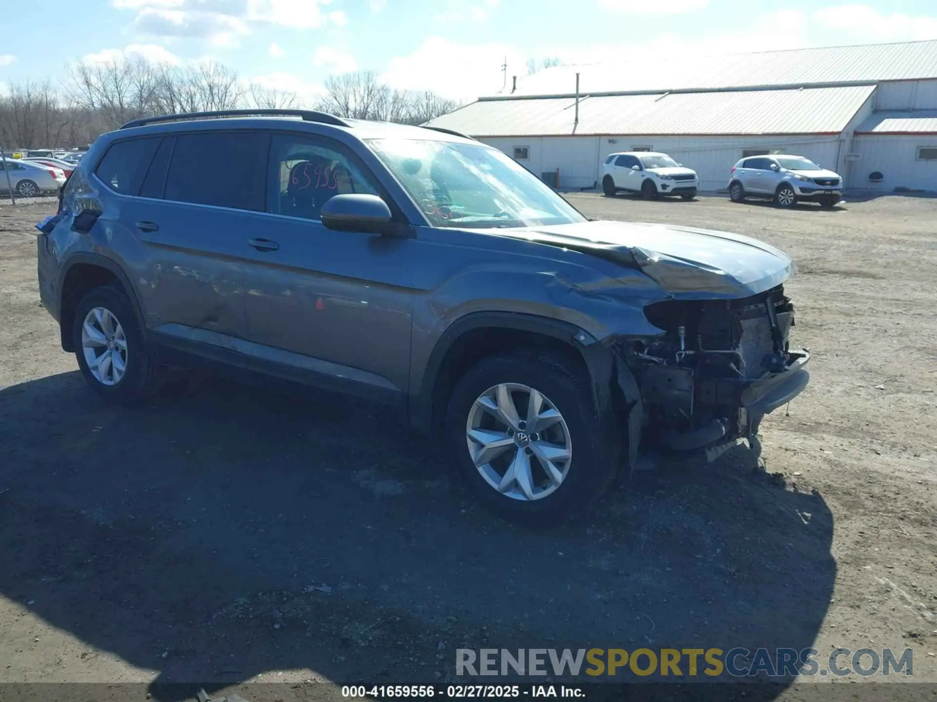 1 Photograph of a damaged car 1V2AP2CA0LC501536 VOLKSWAGEN ATLAS 2020