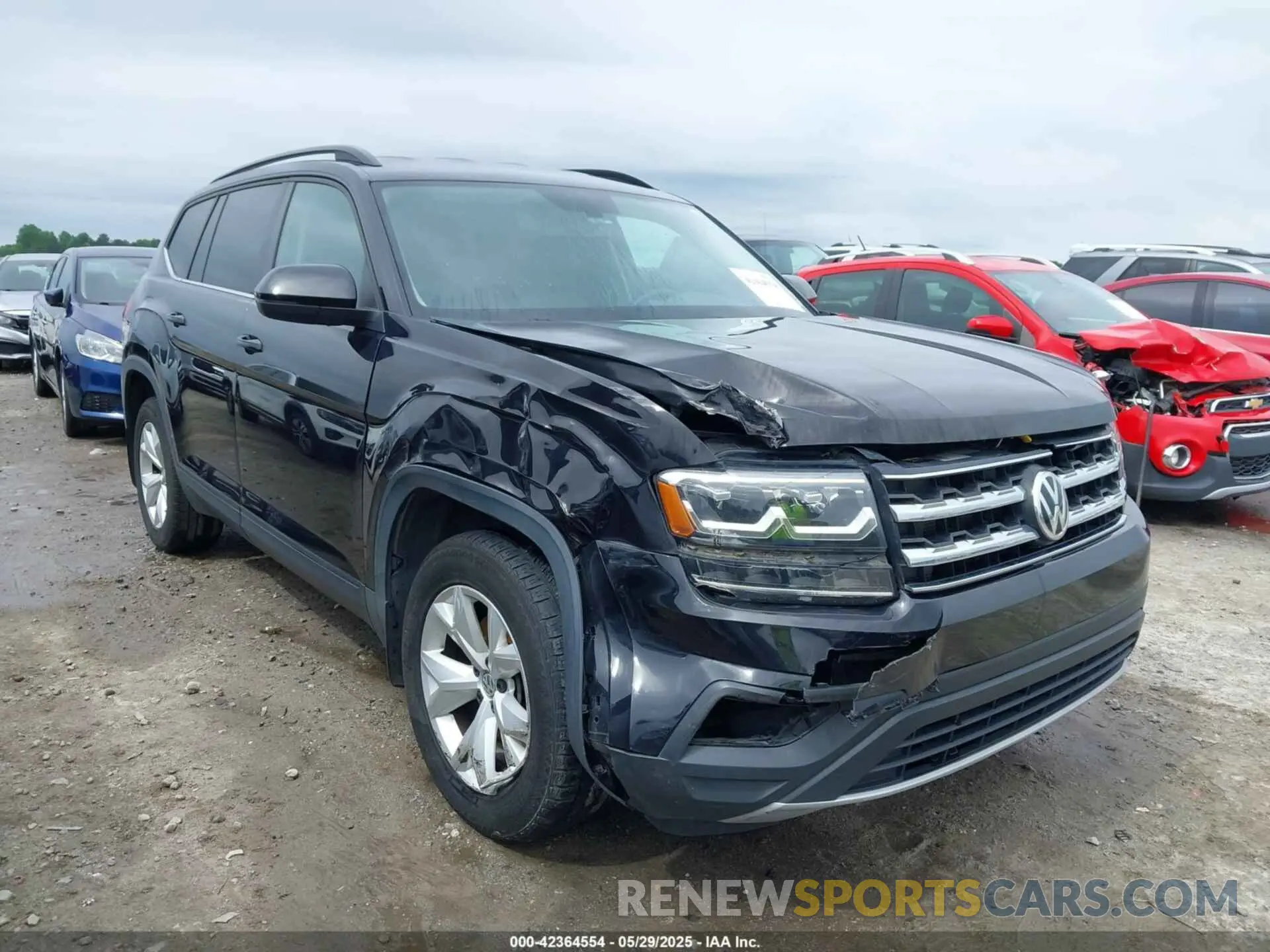 1 Photograph of a damaged car 1V2DP2CA4LC500273 VOLKSWAGEN ATLAS 2020