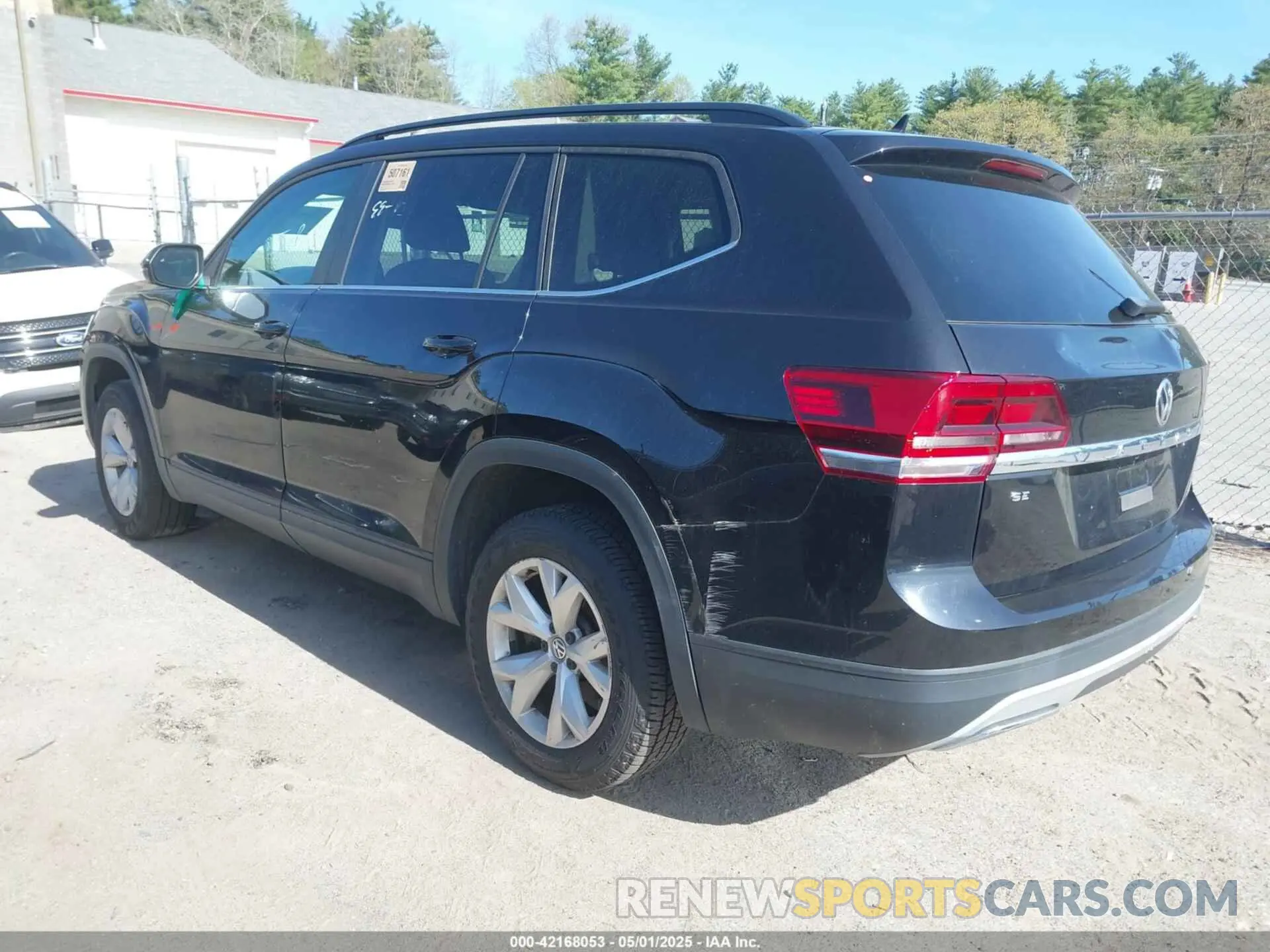 3 Фотография поврежденного автомобиля 1V2DP2CAXLC500309 VOLKSWAGEN ATLAS 2020