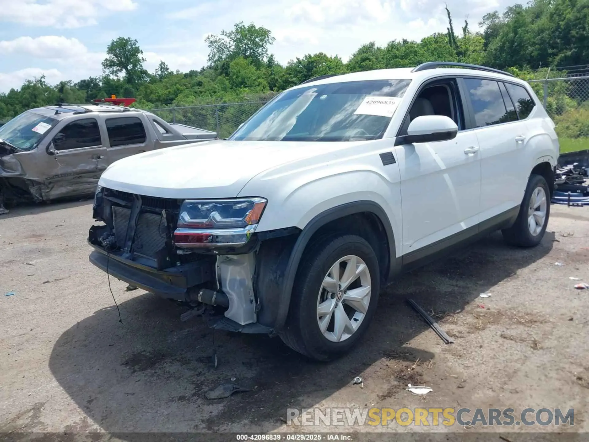 2 Фотография поврежденного автомобиля 1V2DP2CAXLC500407 VOLKSWAGEN ATLAS 2020
