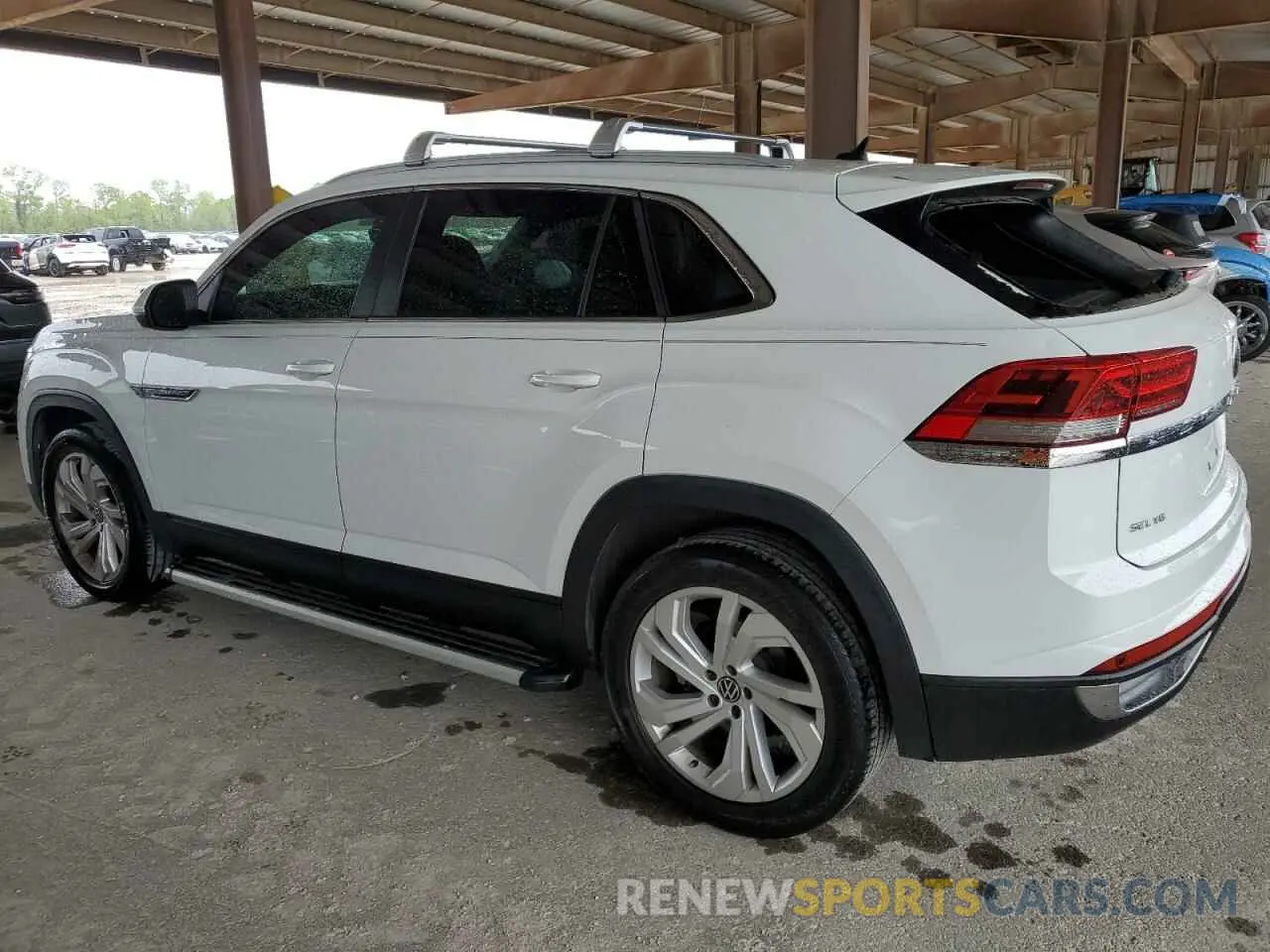 2 Photograph of a damaged car 1V2EE2CAXLC224546 VOLKSWAGEN ATLAS 2020