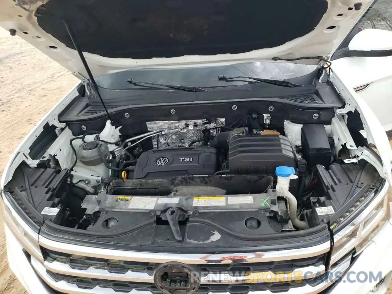 12 Photograph of a damaged car 1V2GC2CA1LC213854 VOLKSWAGEN ATLAS 2020