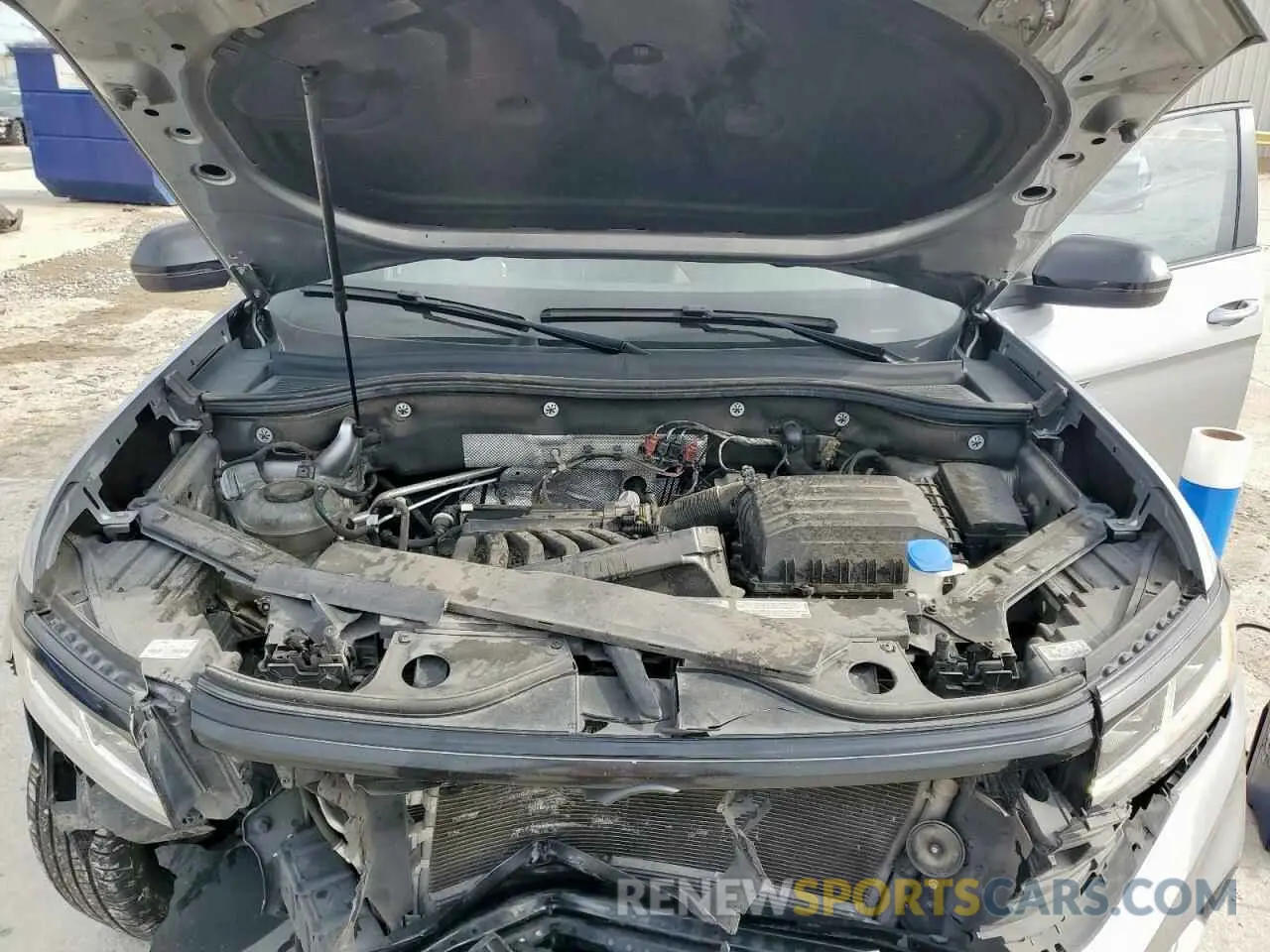 12 Photograph of a damaged car 1V2ME2CA7LC215380 VOLKSWAGEN ATLAS 2020