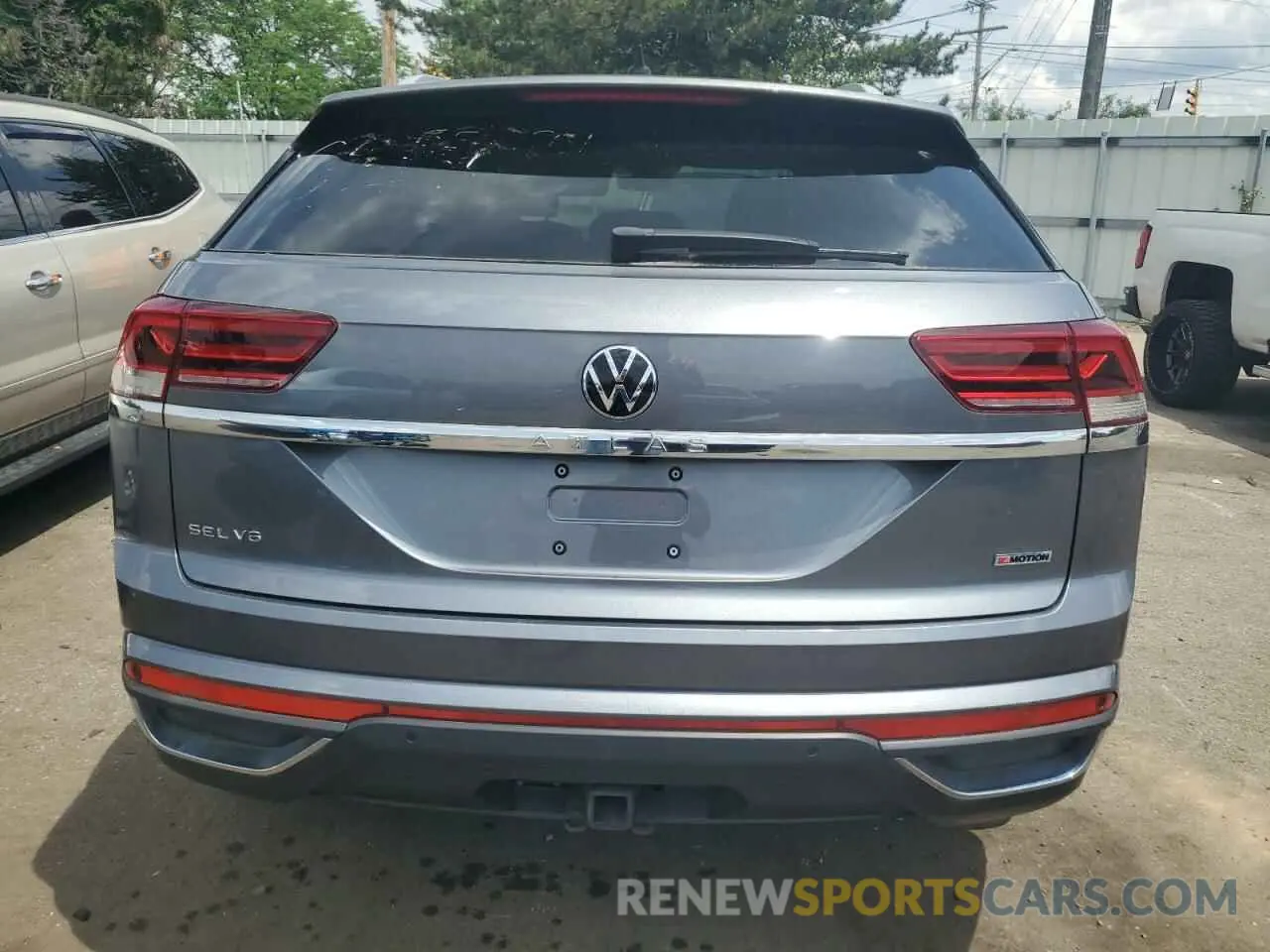 6 Photograph of a damaged car 1V2ME2CA7LC216108 VOLKSWAGEN ATLAS 2020
