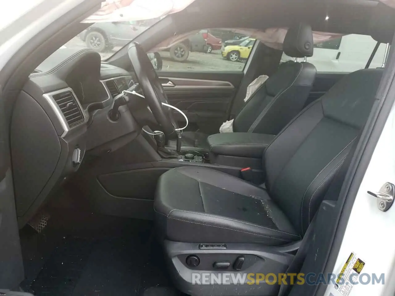 7 Photograph of a damaged car 1V2ME2CAXLC232299 VOLKSWAGEN ATLAS 2020