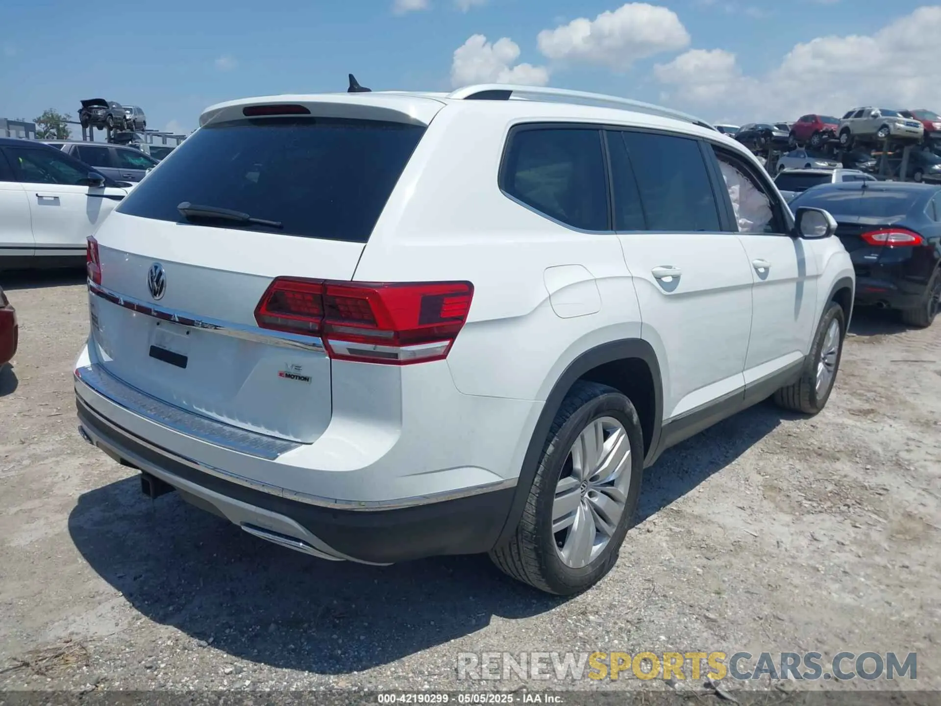 4 Фотография поврежденного автомобиля 1V2MR2CA0LC504010 VOLKSWAGEN ATLAS 2020
