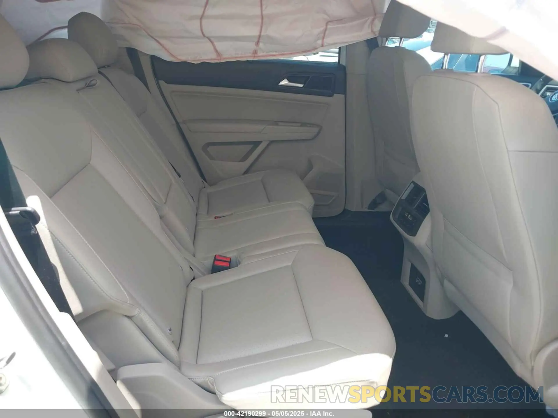 8 Фотография поврежденного автомобиля 1V2MR2CA0LC504010 VOLKSWAGEN ATLAS 2020