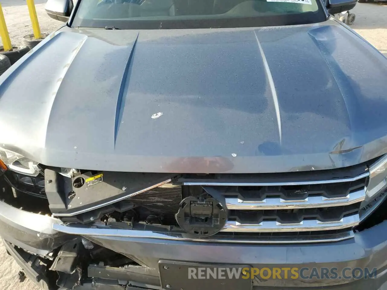 12 Photograph of a damaged car 1V2MR2CA6LC505095 VOLKSWAGEN ATLAS 2020