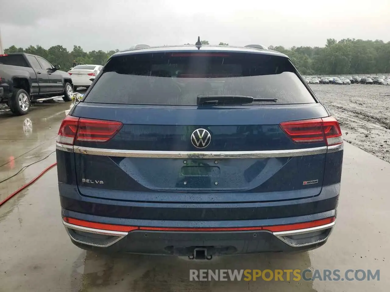 6 Photograph of a damaged car 1V2NE2CA1LC215797 VOLKSWAGEN ATLAS 2020