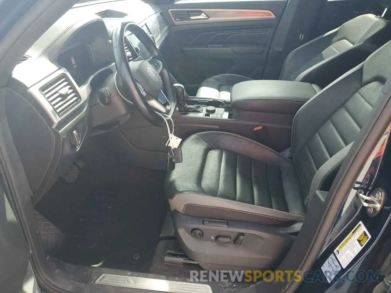 7 Photograph of a damaged car 1V2NE2CA1LC215797 VOLKSWAGEN ATLAS 2020