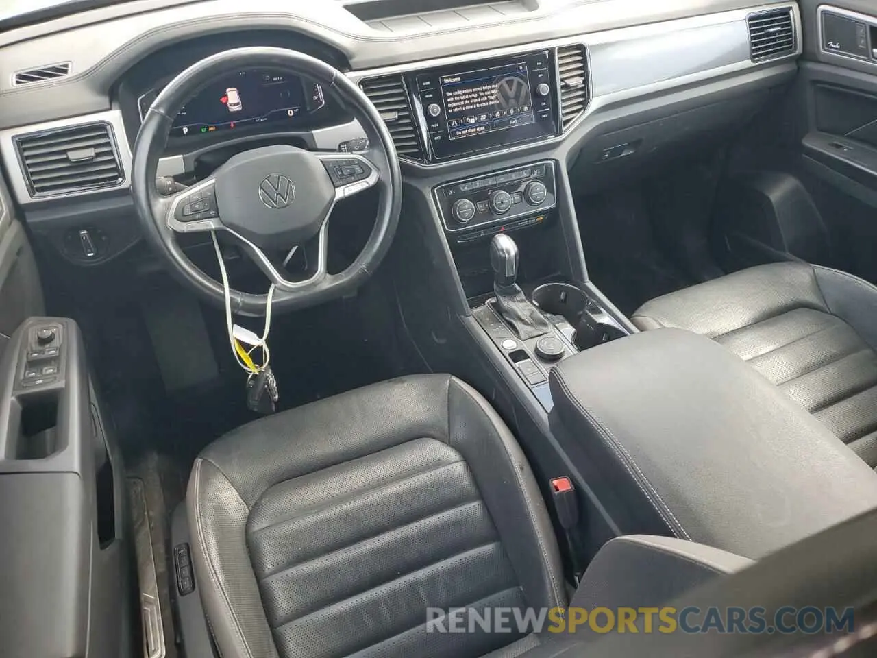 8 Photograph of a damaged car 1V2NE2CA1LC215797 VOLKSWAGEN ATLAS 2020