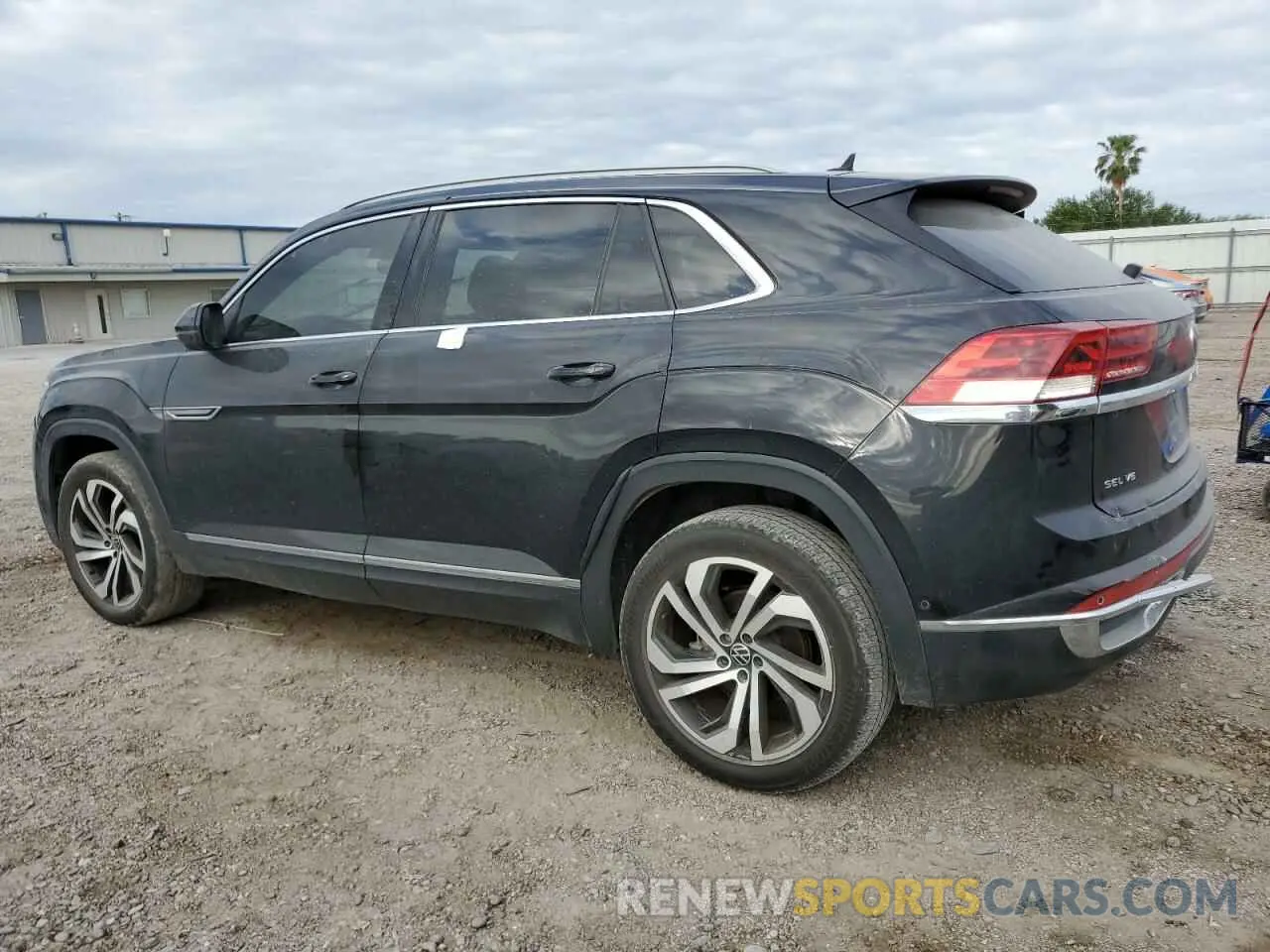 2 Photograph of a damaged car 1V2NE2CA6LC213611 VOLKSWAGEN ATLAS 2020