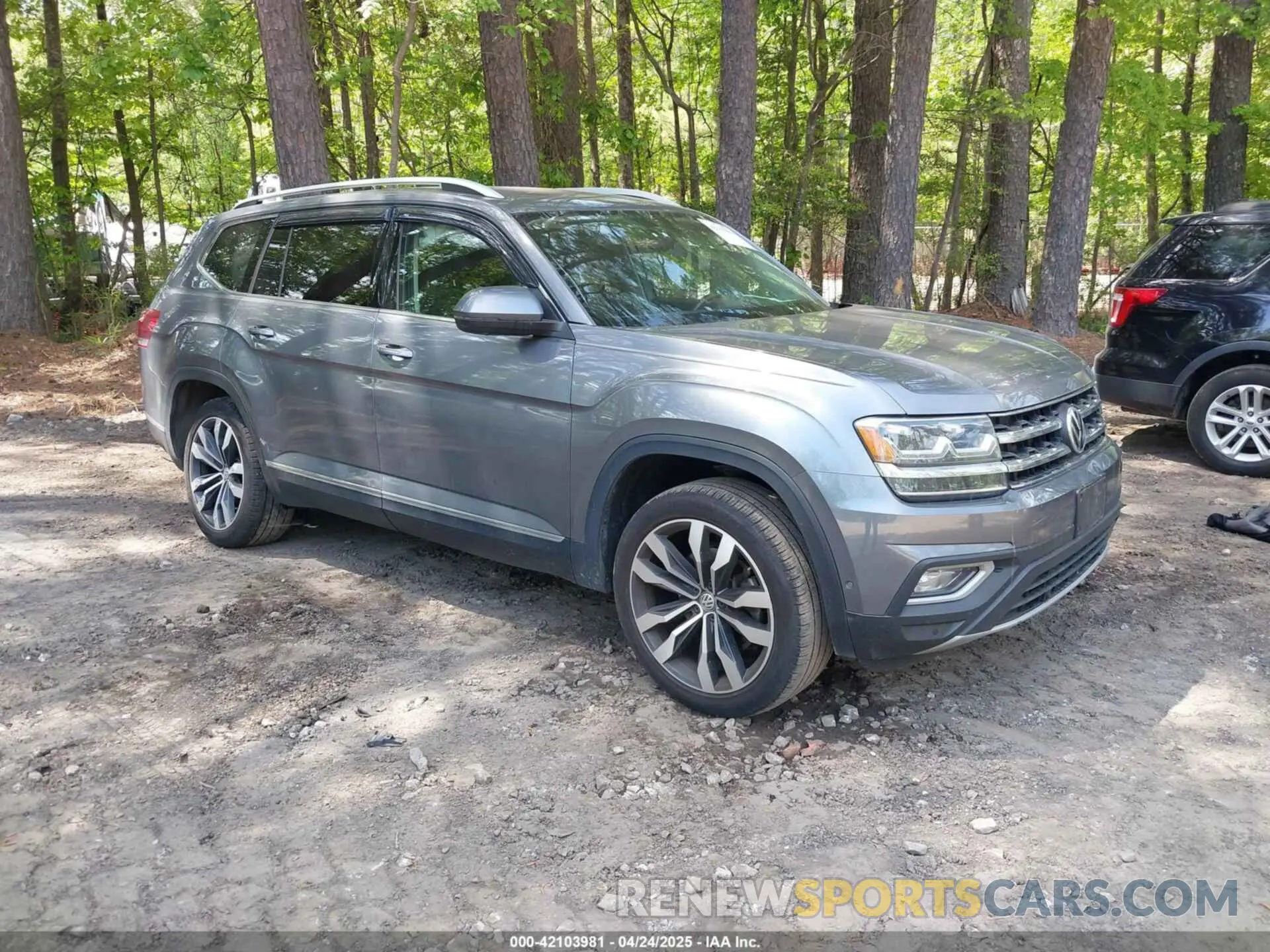 1 Фотография поврежденного автомобиля 1V2TR2CAXLC506214 VOLKSWAGEN ATLAS 2020